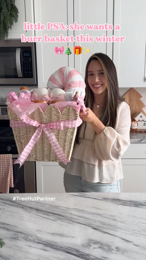 Instagram post by @karinaalyza for Treehut. Caption reads: Here’s a fun burr basket idea filled with my....