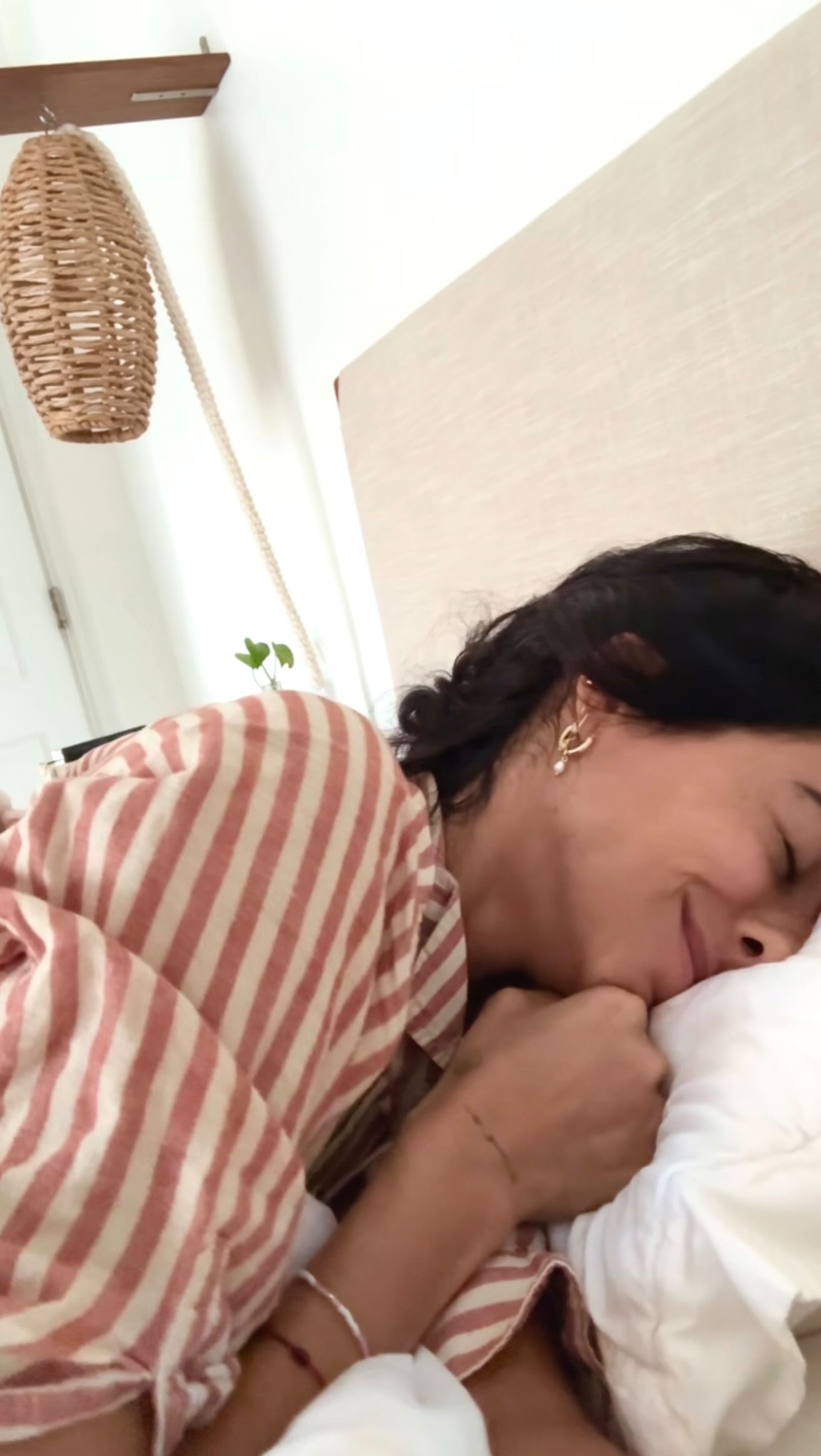 Instagram post by @waterthruskin for Life Extension. Caption reads: (Español en comentarios👇🏽) We’ve all heard about....