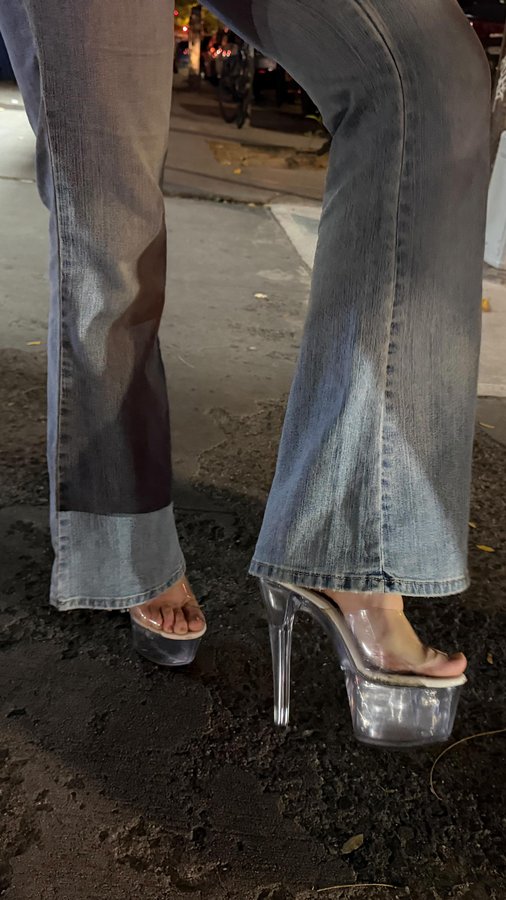 Instagram post by @ageorama for Back Market. Caption reads: #ad just like I love thrifting, I love buying....