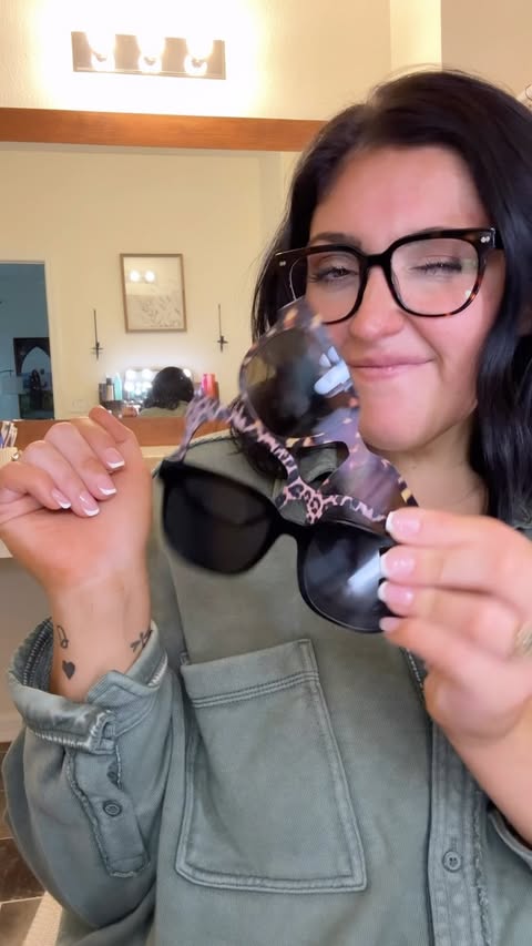 Instagram post by @ali_grace_morsell for Pair Eyewear. Caption reads: [...] up my look whenever I want! Check out....