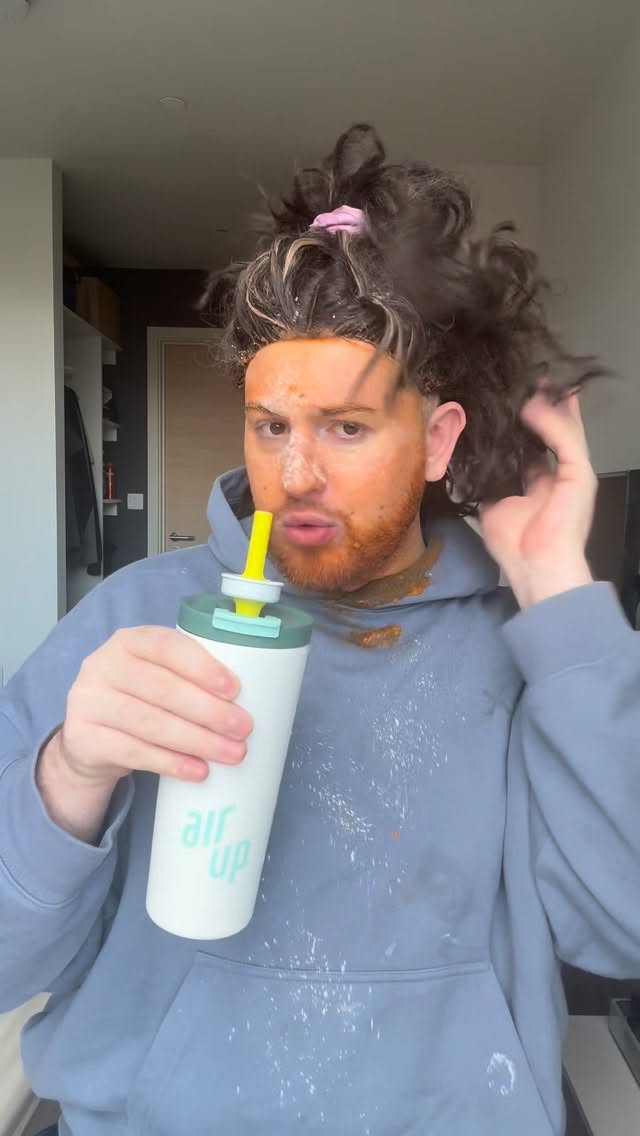 Instagram post by @antonio_fedez for air up. Caption reads: Get ready with Airup #comedy #pov #uk #airup....