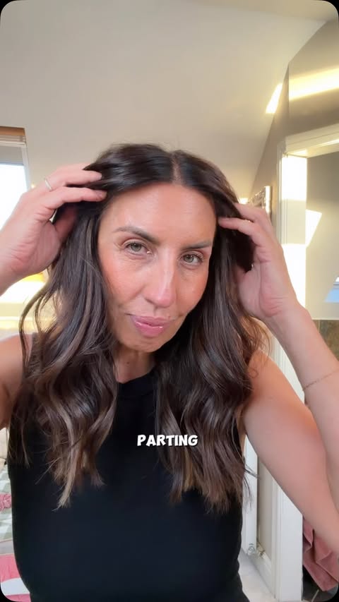 Instagram post by @thelaurasummers for NATURTINT. Caption reads: [...] I’ll link it in my stories! 💆🏻‍♀️🪮....