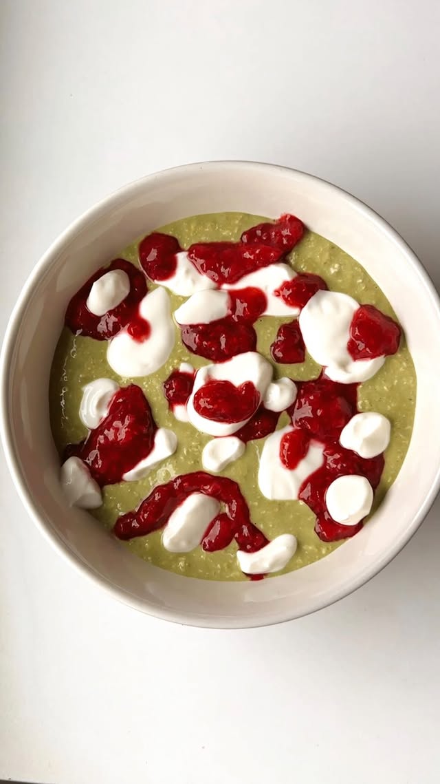 Instagram post by @nelnourish for Jade Leaf Matcha. Caption reads: [...] powder - 2 tsp matcha powder (I use....