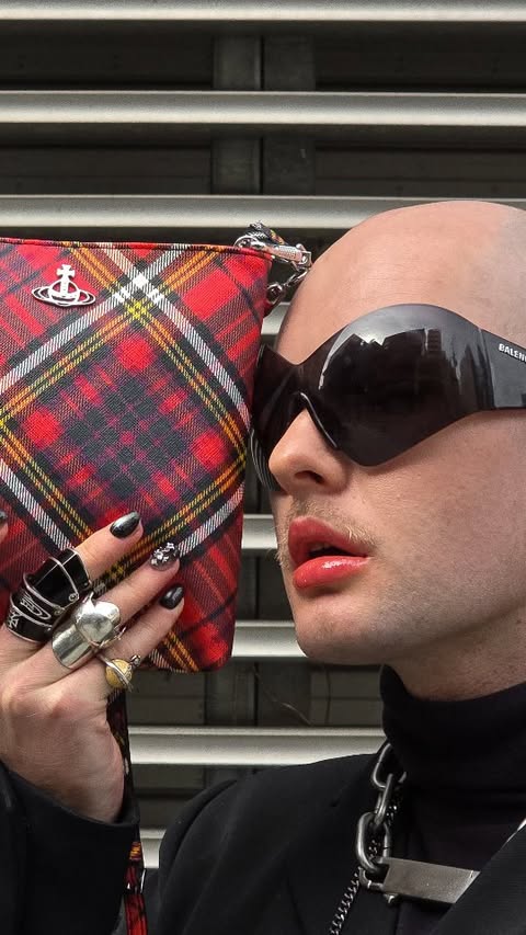 Instagram post by @connorxel for Vivienne Westwood. Caption reads: I'll be right there in a jiffy! X....
