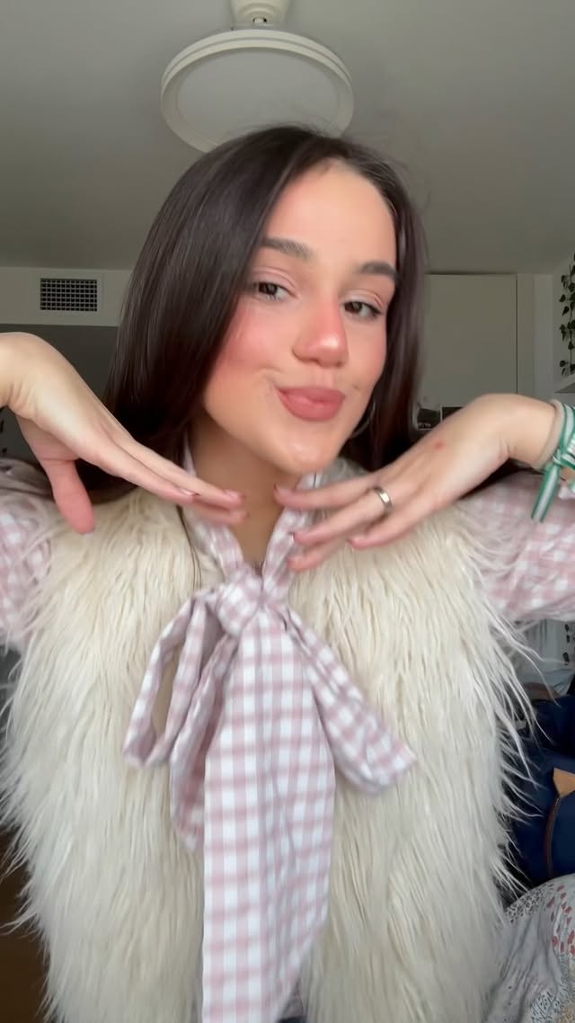 Instagram post by @_luuuciagarciaa for BIOTHERM. Caption reads: nuevo vlog!!!⭐️ @biotherm #electrolytexlorealistar....