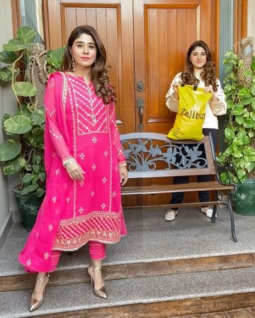 Instagram post by @rubabfurqan_ for ZELLBURY. Caption reads: Luxe Feels with @zellbury 🌸👗 . . . . .....