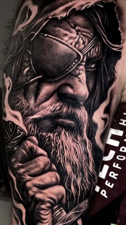 Instagram post by @gianluca.martucci for Dragonhawk Official. Caption reads: [...] / @masttattoo.official / @dragonhawkofficial....