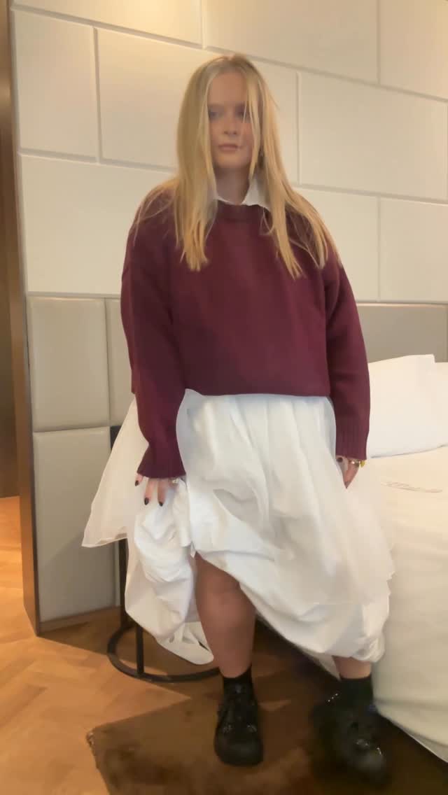 Instagram post by @louisemcsharry for Dove. Caption reads: I’m all about layers in the winter and that....