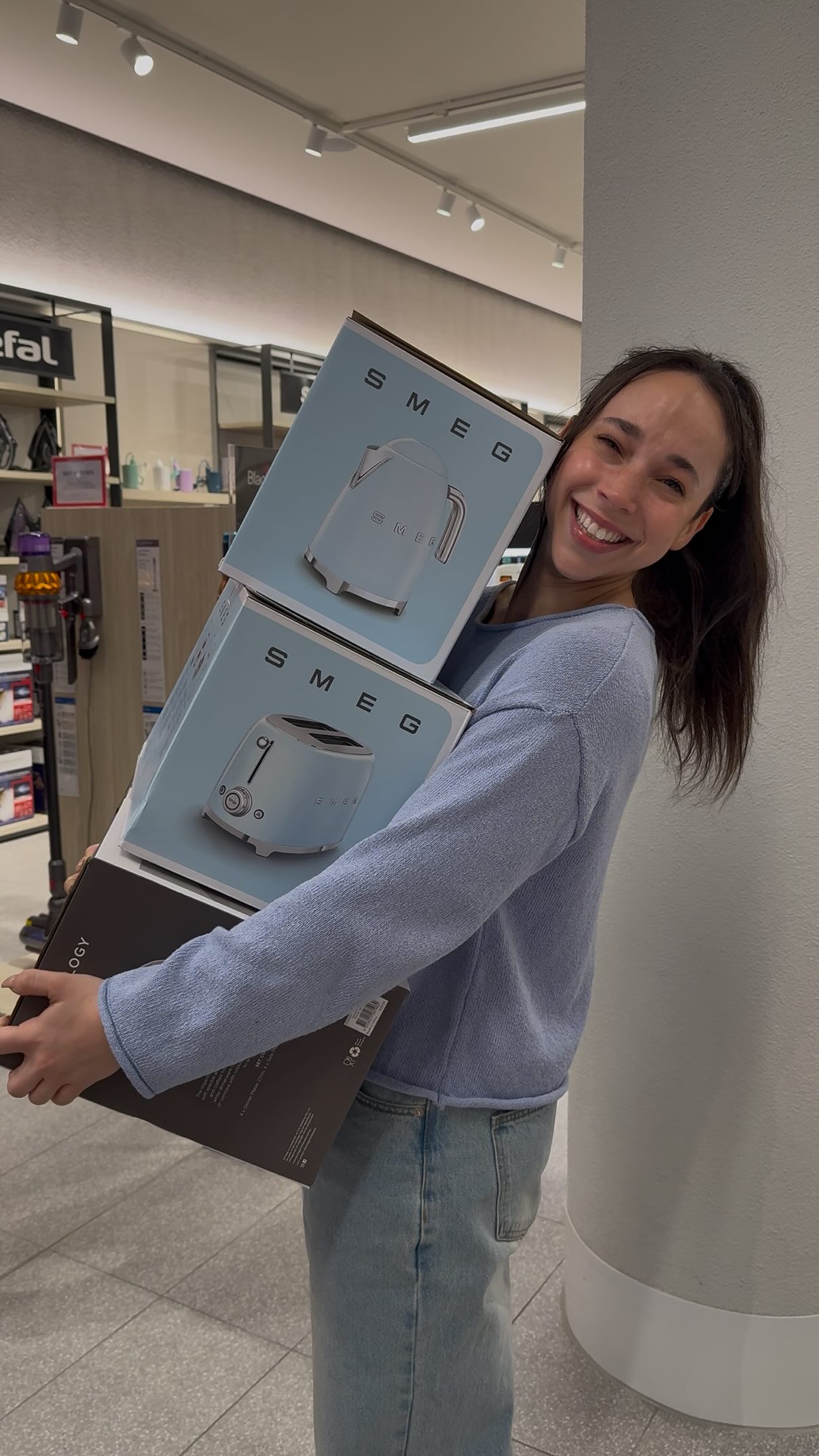 Instagram post by @arielerinkaplan for David Jones. Caption reads: Welcome to Episode 1: Come Design My New Home! And....