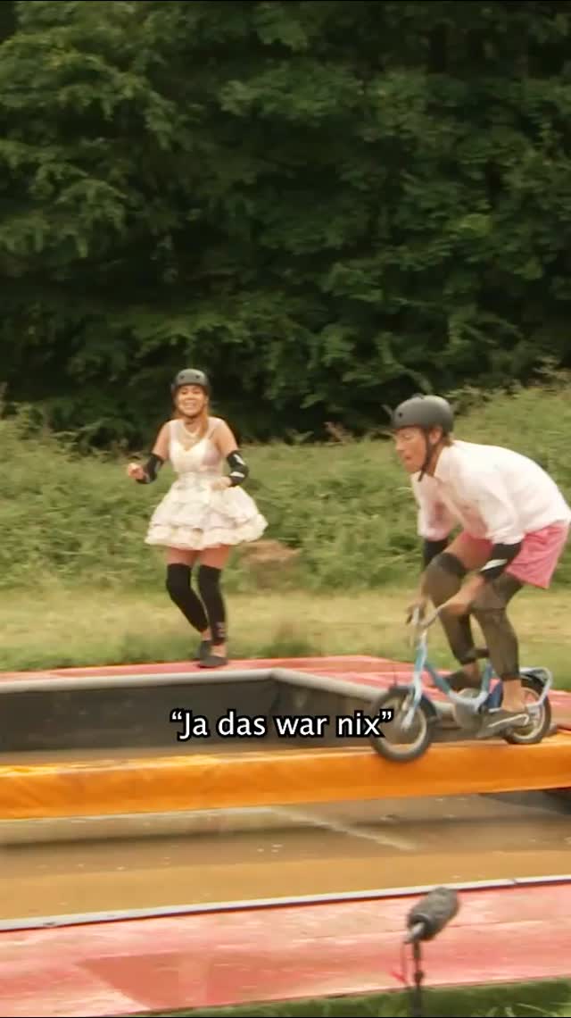 Instagram post by @maxobeyme for ProSieben. Caption reads: Auf keinen Fall aufhören zu TRETEN 🚨....