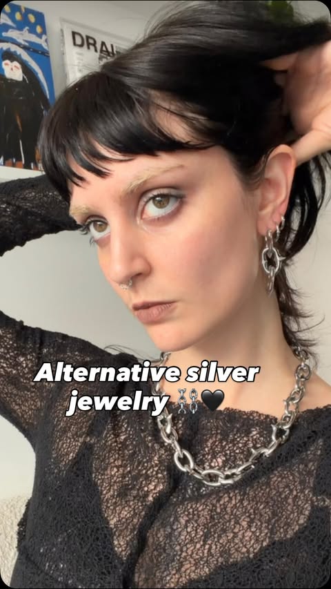 Instagram post by @tinyvampyre for Ask and Embla. Caption reads: [...] picks 🖤

I am a silver girl and ask and....