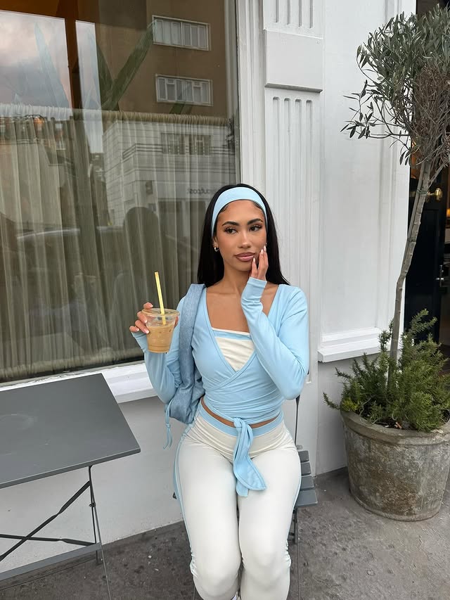 Instagram post by @mxxed for Glowmode. Caption reads: Just girly things @Glowmode_official ID:343835563....