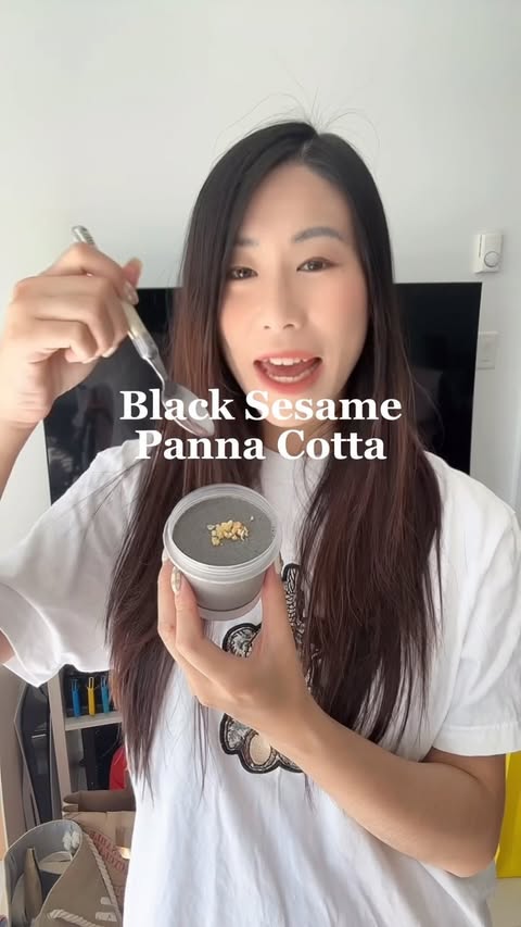 Instagram post by @likebyregina for Botanica Health. Caption reads: [...] nutrient by adding 1/2 scoop of....