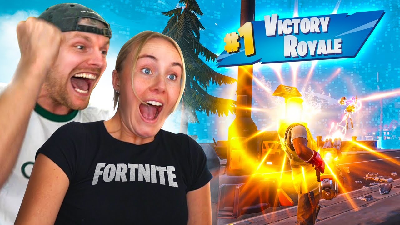 YouTube post by @EnzoKnol for Podimo. Caption reads: Fortnite met Clutch Myron 😂.