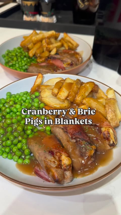 Instagram post by @boothys_sw_insta19 for The Skinny Food Co. Caption reads: Such an easy festive midweek dinner!....