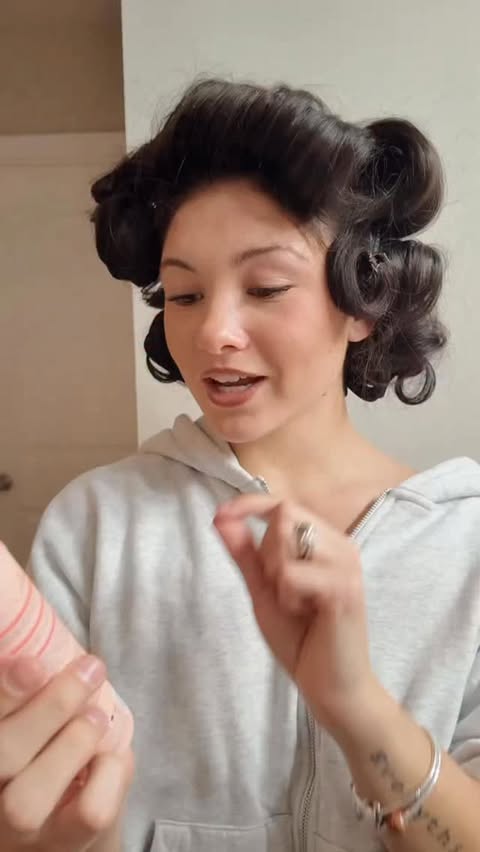 Instagram post by @jaylawaltonofficial for DESIGNME Hair. Caption reads: Salon Style Blowout using The Hold & Control....