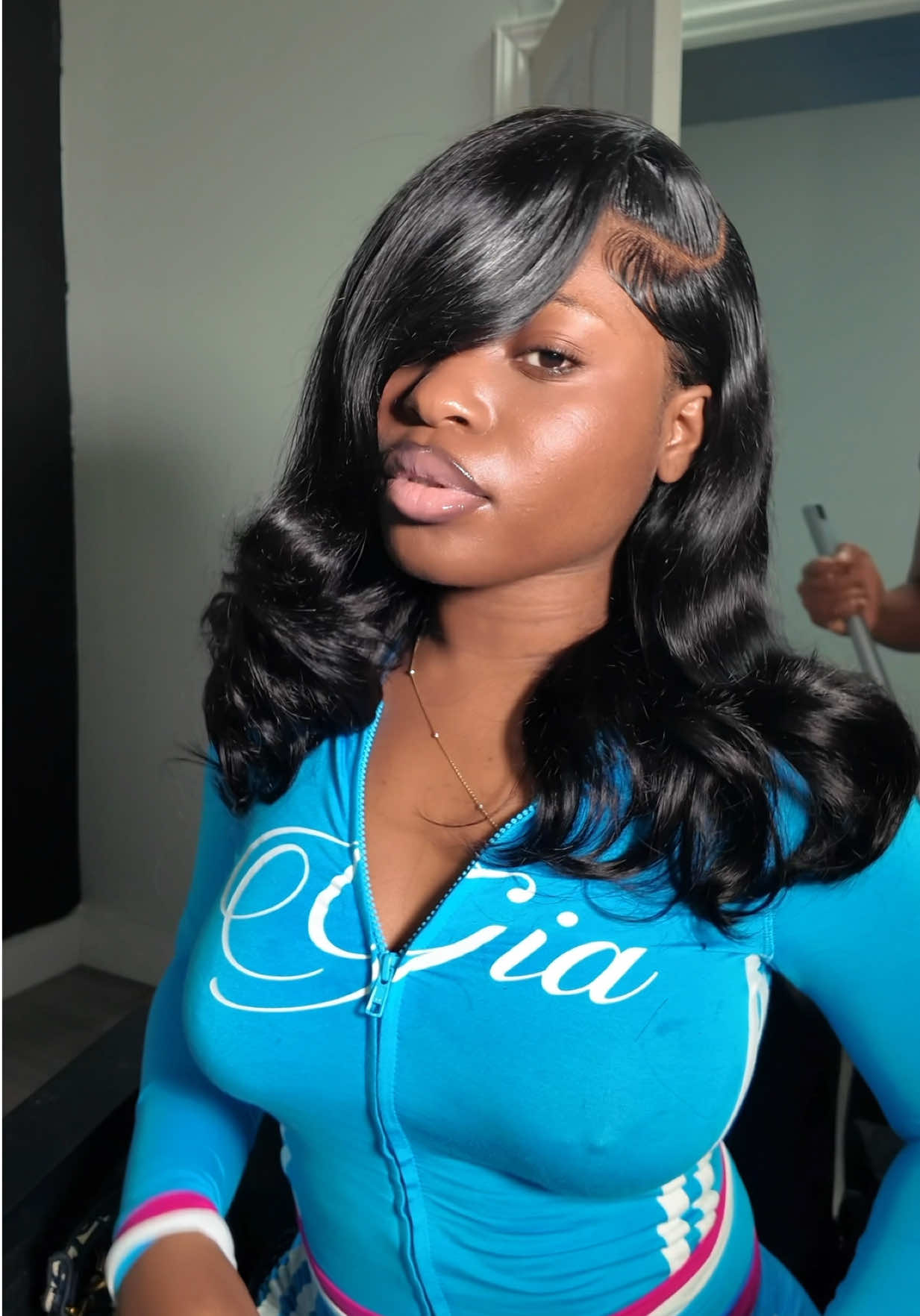 TikTok post by @sy_dney_her for Vinisay Hair. Caption reads: POV: you got the best bundles from @Vinisay Hair....