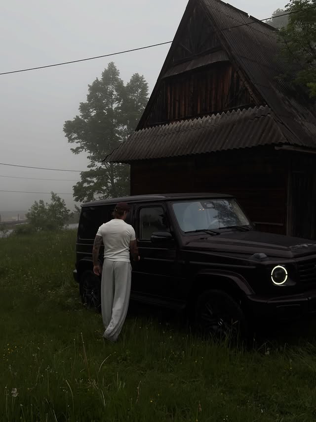 Instagram post by @sebastianchlodnicki for Mercedes-Benz. Caption reads: G-Wagon aura @mercedesbenz_pl @mercedesbenz....