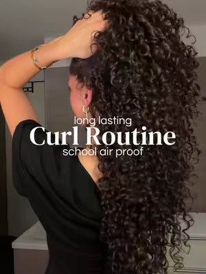 TikTok post by @heylorina for Bali Curls. Caption reads: [...] #curlyhairtips #hairtok @Bali Curls 🩷 ad.
