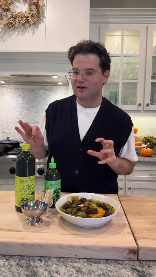 Instagram post by @harry.wwallace for Graza. Caption reads: Thanksgiving apps really have no rules, but for....