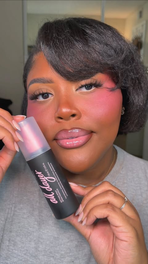 Instagram post by @serenttaaa for MCoBeauty. Caption reads: #MCoBeautyPartner The OG setting spray we all know....