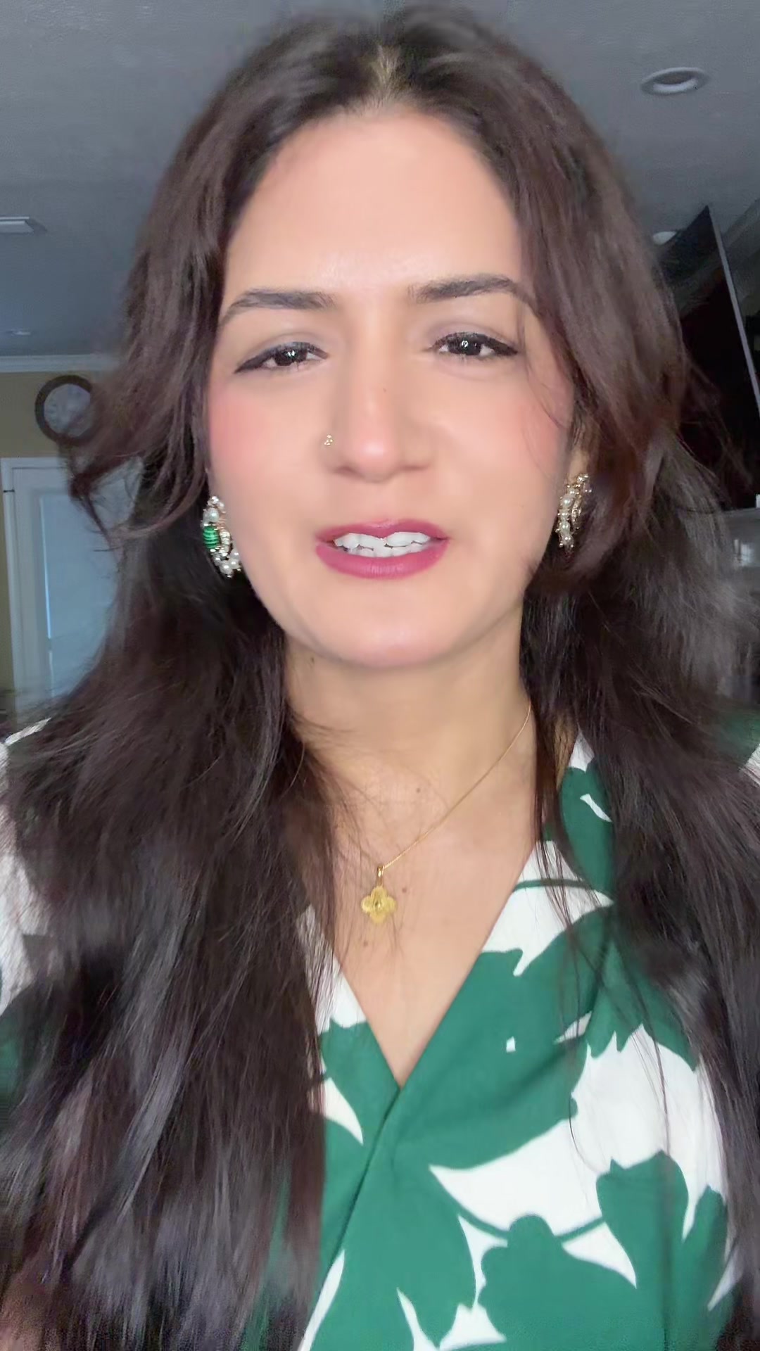 TikTok post by @sunita_reva for Parrox Okaga USA. Caption reads: [...] #batana #haircareproducts @Parrox Okaga USA.