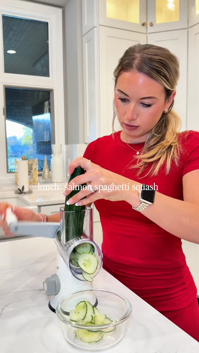 Instagram post by @francescasnest for Create. Caption reads: [...] the strands with a fork I take 3....