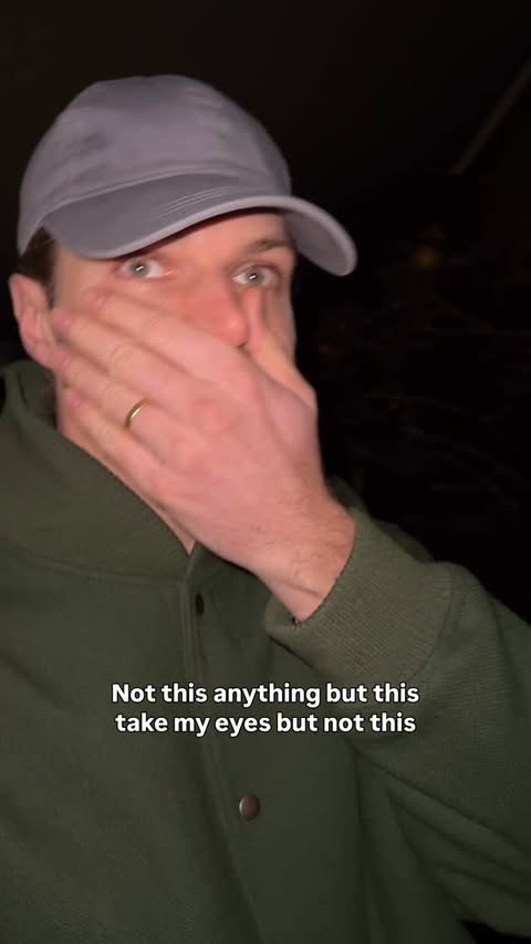 Instagram post by @jimchapman for Castlery. Caption reads: [...] is alive and well!
I CANNOT WAIT TO SET UP....