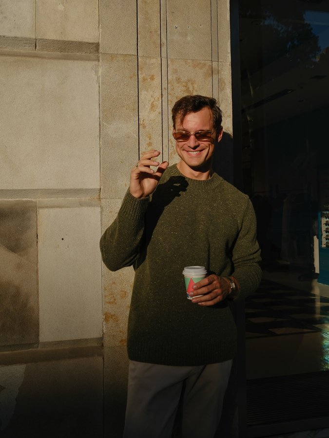 Instagram post by an influencer for Brax. Caption reads: [...] time to bring the knits back @braxfashion....