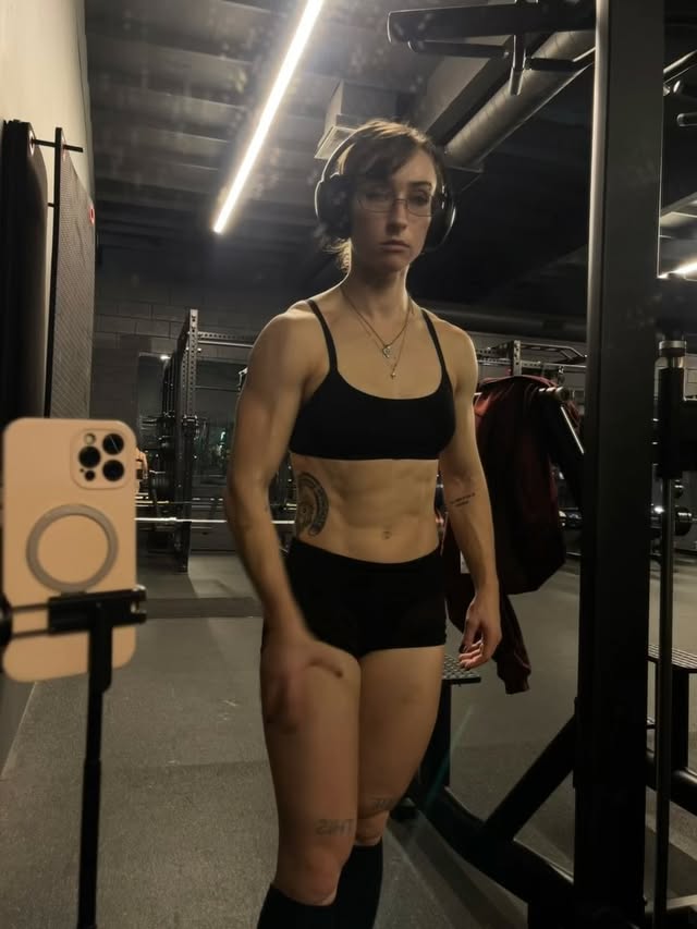 Instagram post by @leanbeefpatty for Gorilla Mind. Caption reads: WHAT I ATE IN A DAY. 

Tracked with....