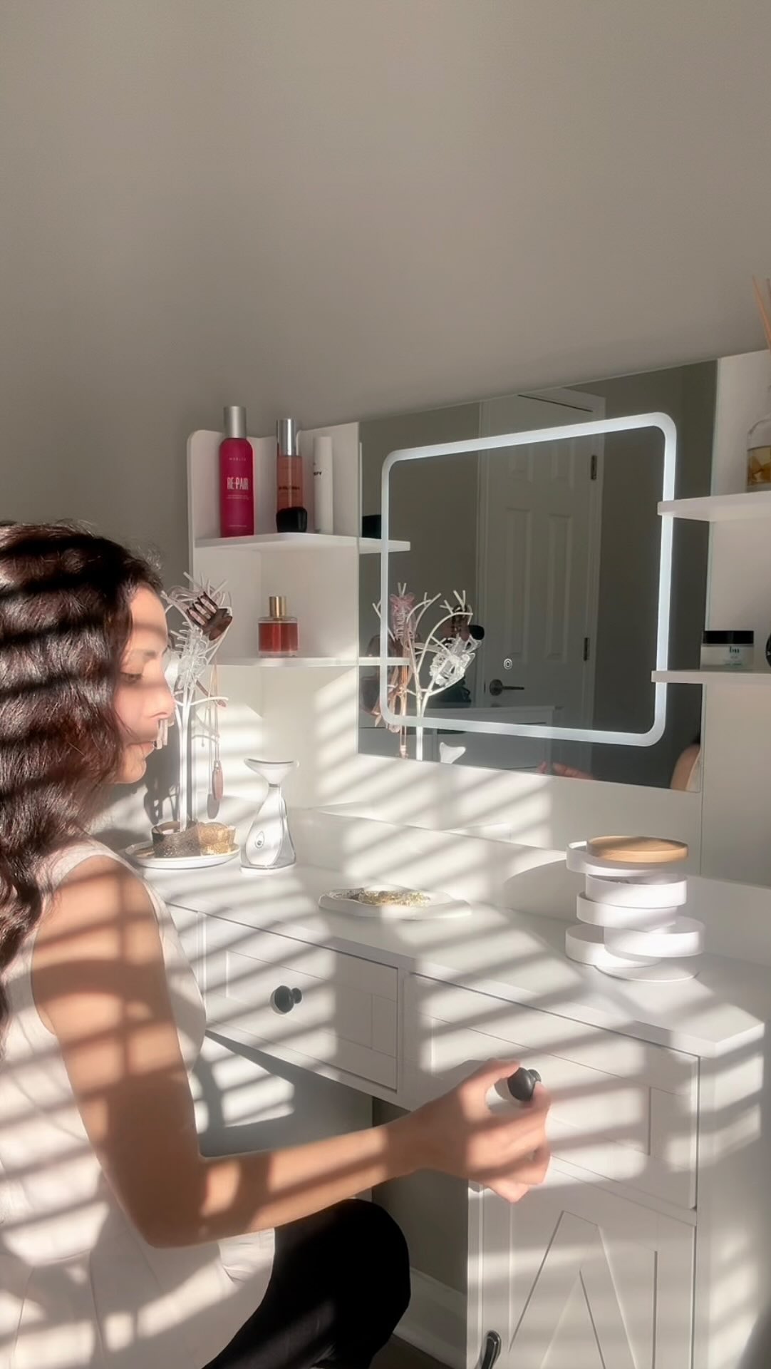 Instagram post by @clovermom_coygirl for COMHOMA. Caption reads: [...] with you! 🤍✨
I’ve partnered with COMHOMA to....