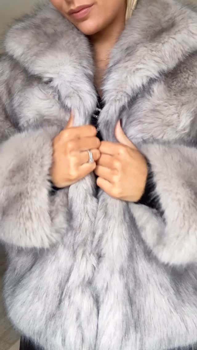 Instagram post by @elinorfayx for Morrisons. Caption reads: These pieces from @nutmegclothinguk have got me....