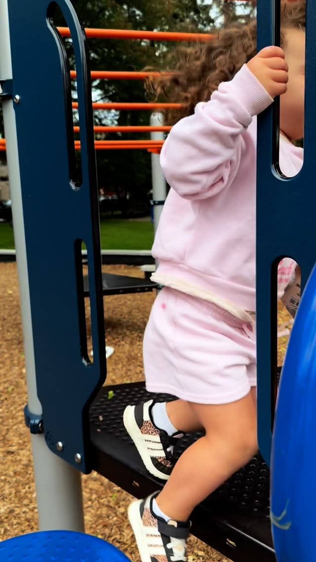 Instagram post by @enzoandelena for Lay's. Caption reads: Wait till the end when she saves her @lays 😆🥔.