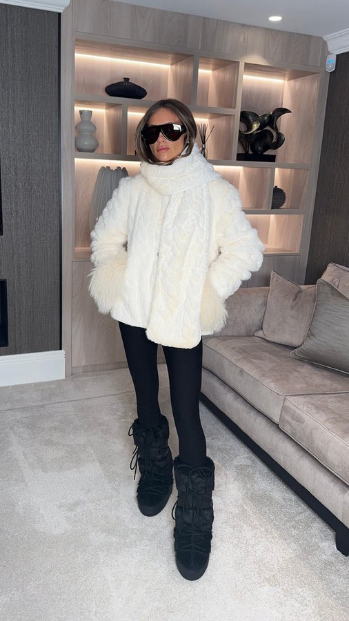 Instagram post by @styledbylaurenmauro for Karen Millen. Caption reads: Going skiing new year? Karen Millen has you....