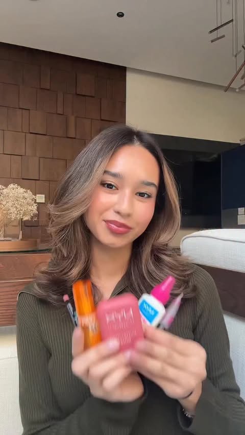 Instagram post by @ruba.tursun for NYX Cosmetics. Caption reads: Products that are priceless to me!

#blackfriday....