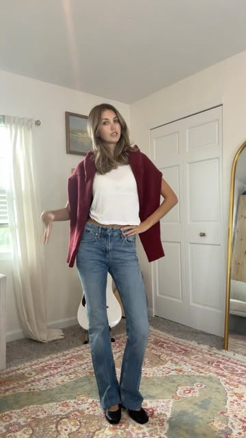 Instagram post by @amandavdawson for Mavi. Caption reads: [...] a bootcut jean for fall!!! wearing the....