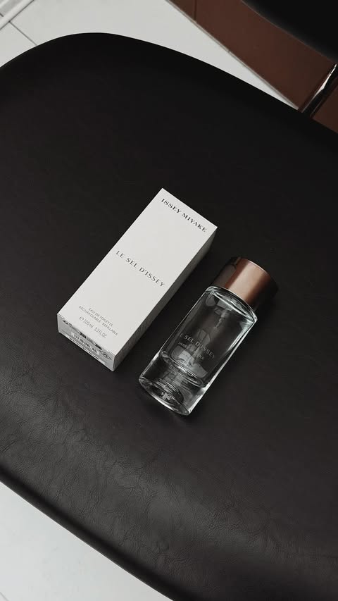 Instagram post by @rianiond for Issey Miyake Parfums. Caption reads: [...] bolder with Le sel d’issey by....