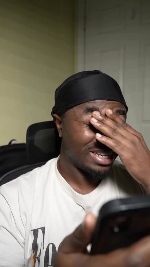 Instagram post by @folksloveak for QuillBot. Caption reads: When your friend has no rizz #quillbot....