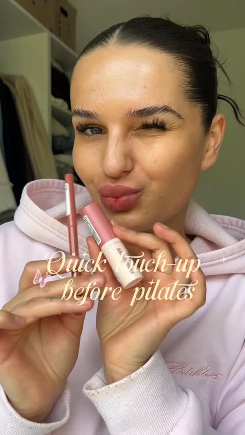 Instagram post by @zuz.mlyn for Max Factor. Caption reads: [...] Blur is basically a filter in a tube.....