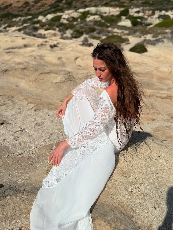 Instagram post by @mur.mur_style for JardinVue. Caption reads: @jardinvue 🤍

Don’t miss out — shop now with my....