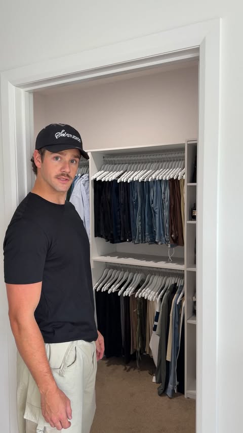 Instagram post by @reidpolak for Vinted. Caption reads: Wardrobe Refresh made easy with @vinted | Easy to....