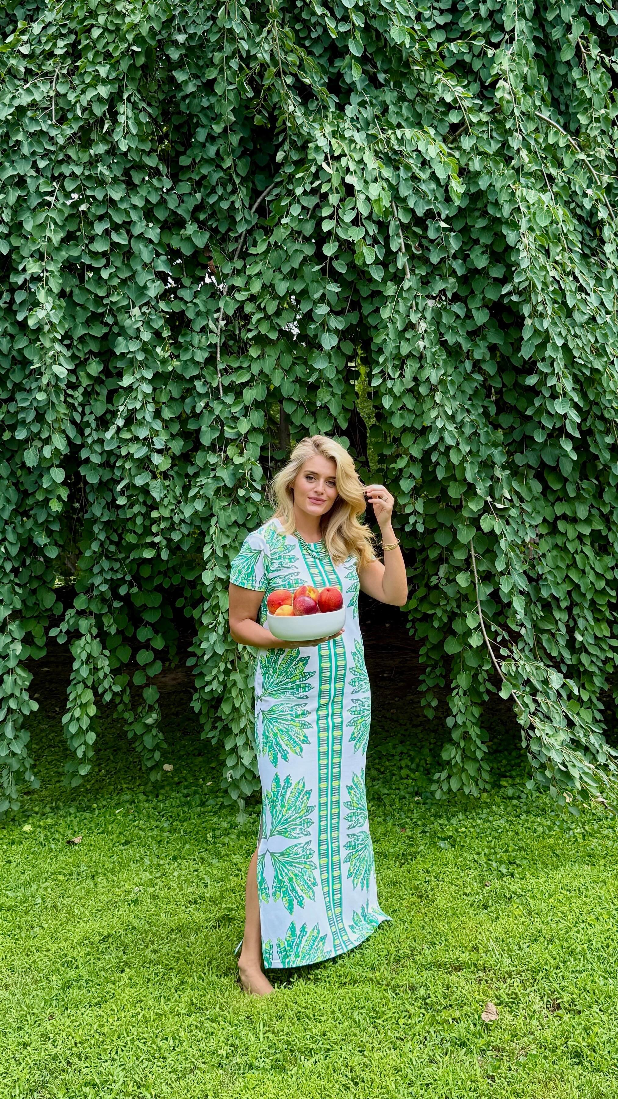 Instagram post by @daphneoz for Lilly Pulitzer. Caption reads: sun drenched @lillypulitzer dresses and a....