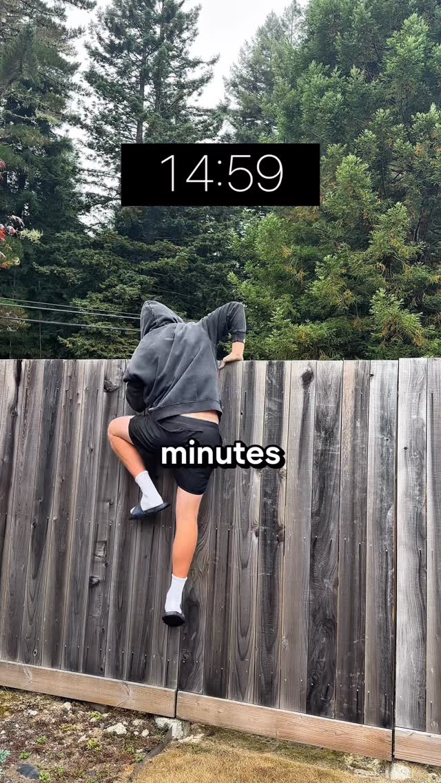 Instagram post by @themichaelhickey for Leesa. Caption reads: Thanks @leesasleep.