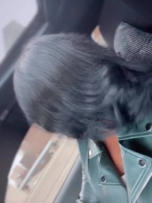TikTok post by @keshafrombellyyy for Hollywood Hair Bar. Caption reads: [...] with this protective hair style in....
