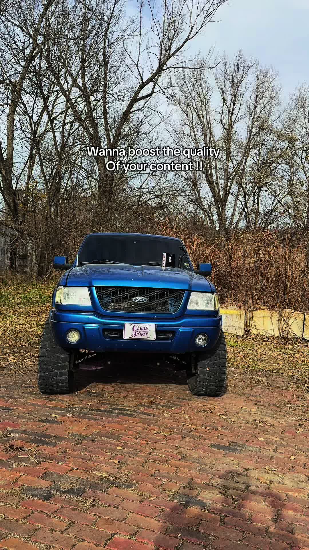 TikTok post by @w1de4oh for Hohem. Caption reads: Hohem steady x3 gimbal… helps improve content....