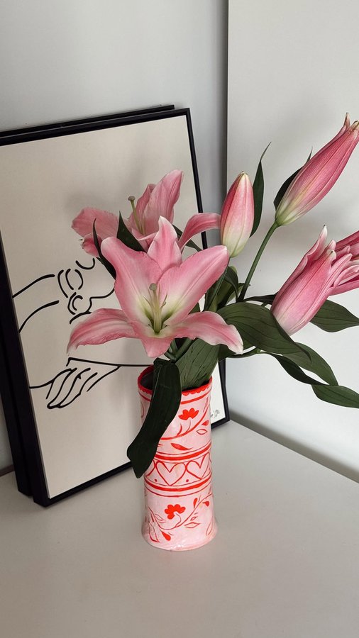 Instagram post by @cachoslua_ for Hidratei. Caption reads: meu combo favorito 🤍

produtos usados:
leave in....