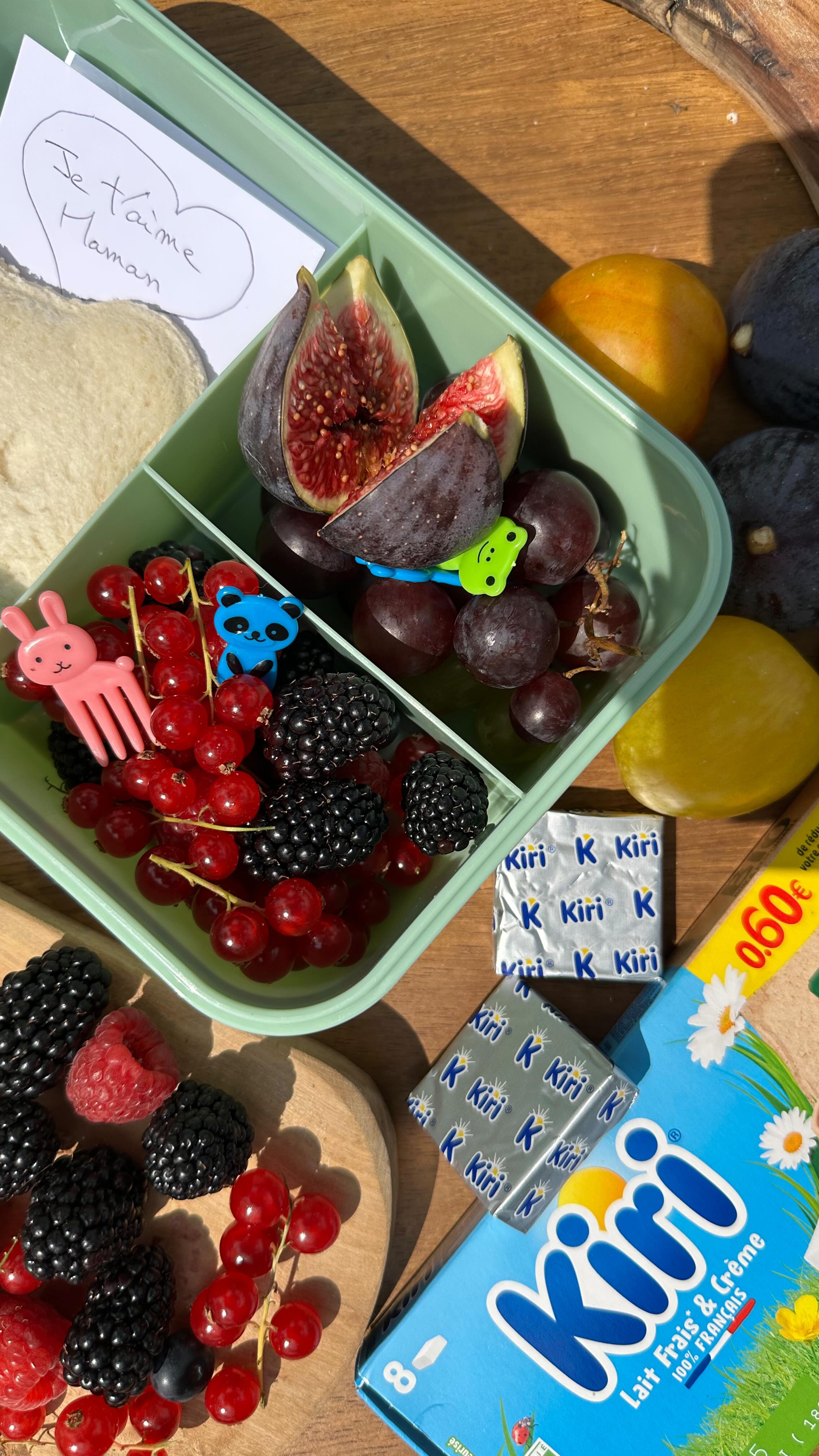 Instagram post by @arianebrodier for Kiri France. Caption reads: Mes enfants m’ont lancé un défi : préparer un....