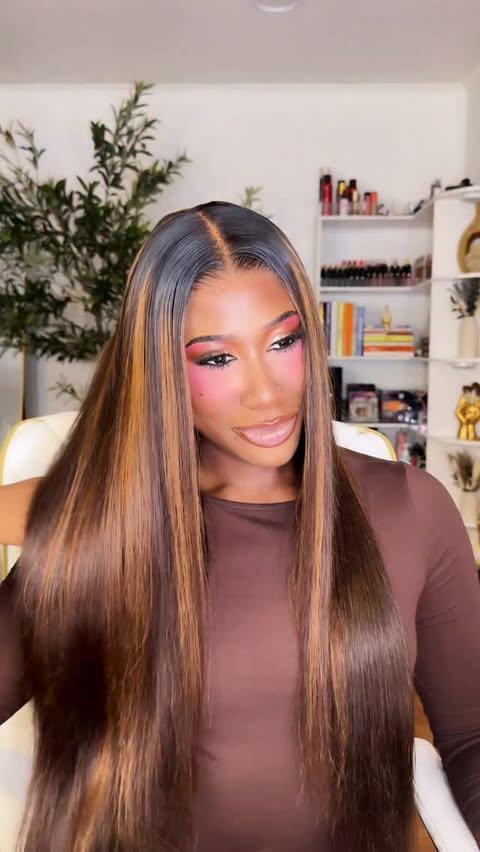 Instagram post by @arriisbad for Luvme Hair. Caption reads: [...] with my code ARRIIS28 for savings. 💕....