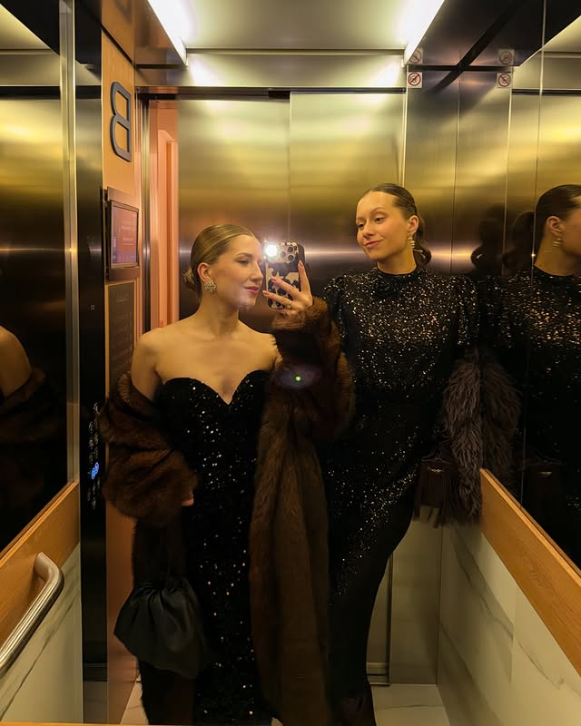 Instagram post by @bu.sia for reserved. Caption reads: Prague stories 🪩 [zaproszenie] @reserved.