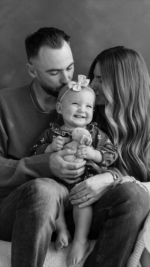 Instagram post by @rachelgomber for Huggies. Caption reads: [...] filled with so much joy. Thankful for....